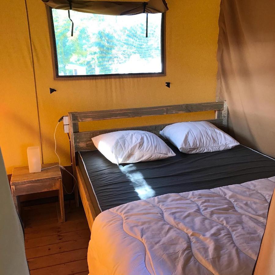 Camping Le Mondou Hotel Saint-Julien-de-Lampon ภายนอก รูปภาพ