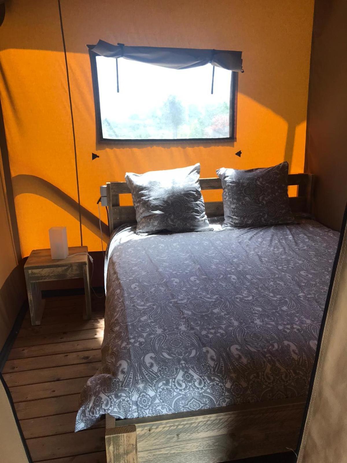 Camping Le Mondou Hotel Saint-Julien-de-Lampon ภายนอก รูปภาพ